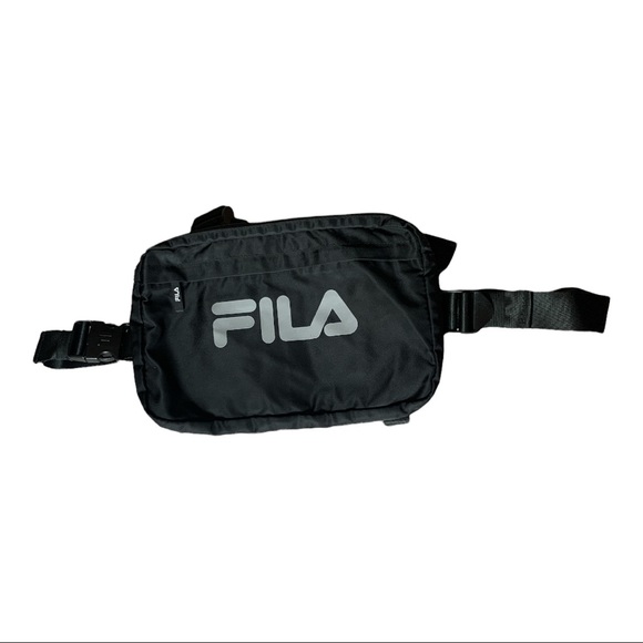 FILA x Urban Outfitters Utility Chest Rig - Picture 1 of 3